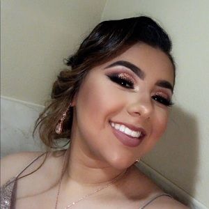 Meet your Posher, Korynn